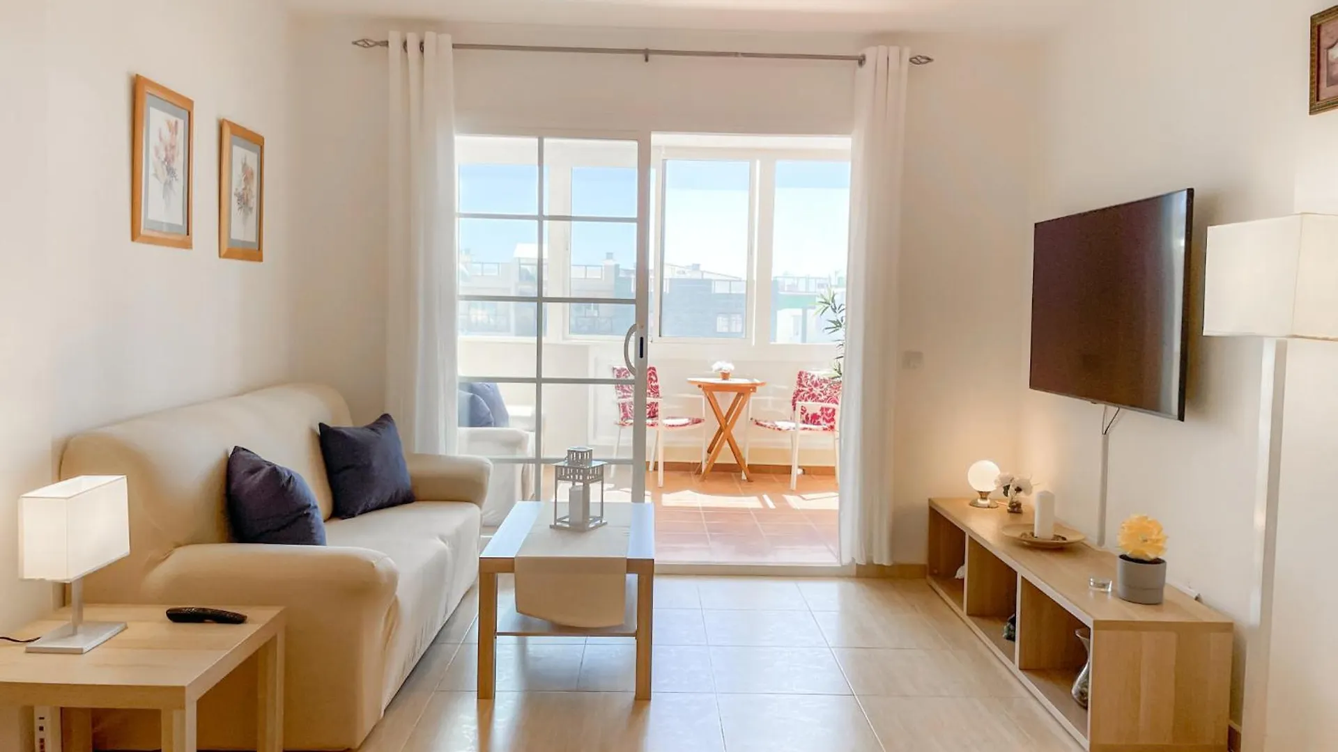 Fee4Me Casa Emilia Few Meters From The Beach La Lajita Apartment
